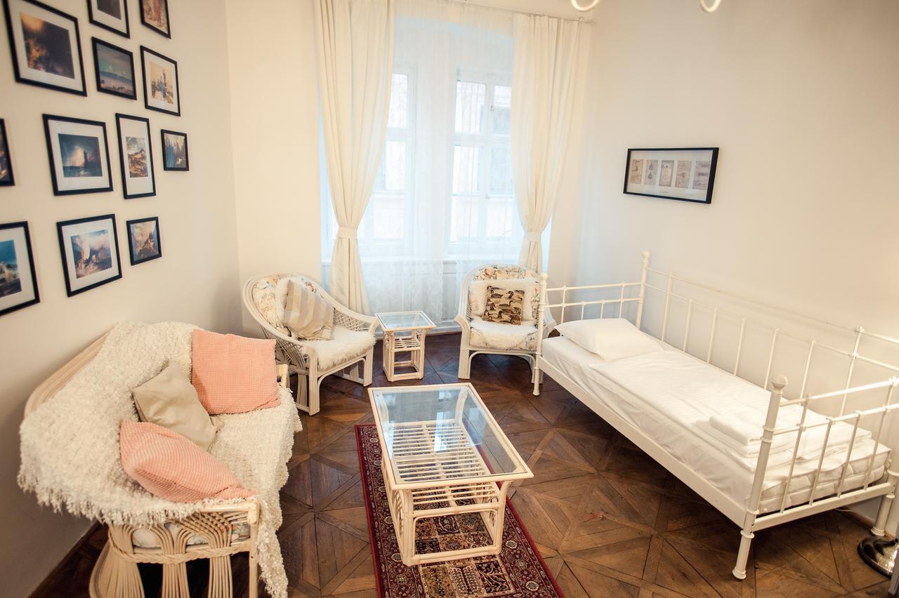 Apartment Astronomical Clock Praha Bagian luar foto